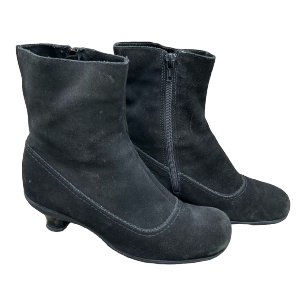 La CANADIENNE Black Ankle Boots